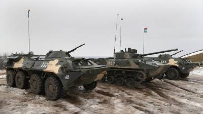 Rusia mantiene apostadas tropas en Bielorrusia tras culminar maniobras militares pese a anunciar un repliegue de las mismas.