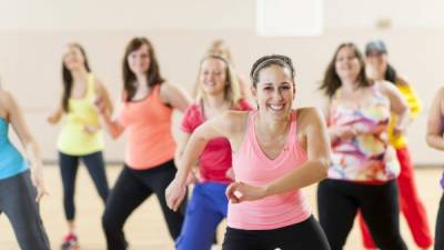 Group of women in dance fitness class.