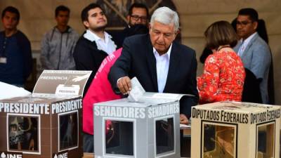 El candidato izquierdista Andrés Manuel López Obrador, favorito en todas las encuestas en México. FOTO: AFP