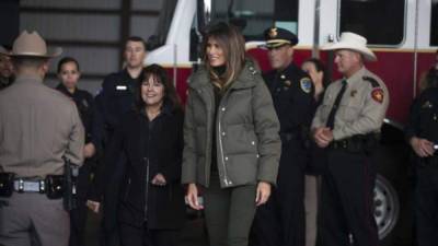 Melania se reunió con las fuerzas de seguridad que atendieron a los damnificados por el ciclón.