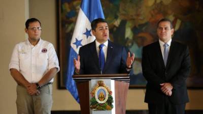 El presidente Juan Orlando Hernández durante una conferencia este lunes en casa presidencial.