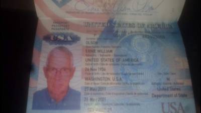 Pasaporte de Ernie William Olso, un ciudadano estadounidense que murió ahogado en Roatán.
