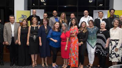 Un total de 22 artistas alumbraron con su creatividad y talento en el evento cultural.