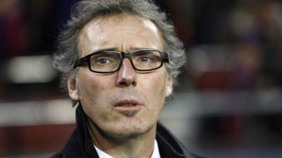 Laurent Blanc durante el partido en el Camp Nou contra el Barcelona.