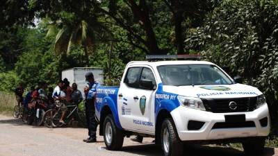 Archaga junto a las pruebas que le hallaron. El carro en el que andaba lo captaron cámaras del 911.