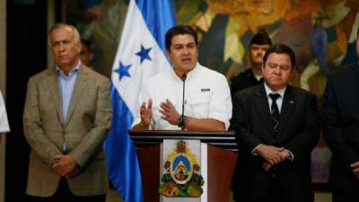 El presidente Juan Orlando Hernández en su comparecencia de prensa.