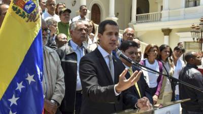 El jefe del Parlamento, Juan Guaidó, durante una concentración ayer en Caracas.