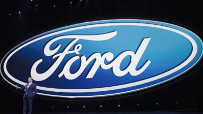 Ford anunció que ya no invertirá 1,600 millones de dólares en México como un voto de confianza a Trump. AFP.