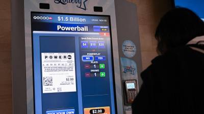 El premio de Powerball ascendió a 1,900 millones de dólares, un récord en la historia de lotería de EEUU.