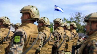 Un gran operativo de militares y policías salvadoreños fue desplegado para frenar las matanzas en el vecino país.
