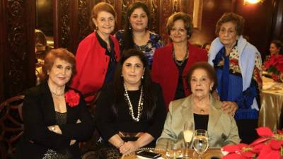 Jeannette Salomón, Jennifer, Mary y Olga Handal, Mary Bendeck, Rosa Kattán yGraciela Chahín.