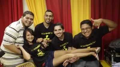 Los locutores de Radio Activa bromearon con la “Chiki 504”, quien disfrutó su experiencia ayer en la radio.