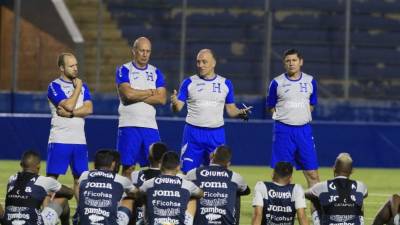 Cuerpo tÃ©cnico de FabiÃ¡n Coito- SelecciÃ³n nacional de fÃºtbol de Honduras 2019 - Miguel Falero asistente tÃ©cnico - SebastiÃ¡n Urrutia, preparador fÃ­sico- Arnold Cruz, nuevo asistente tÃ©cnico-