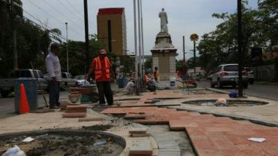 Se ha reemplazo el piso de la plaza Francisco Morazán.