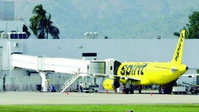 <b>Spirit fue una de las aerolíneas que ayer tuvieron que desviar vuelos por seguridad.</b>