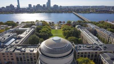 Nuevamente este año, el Instituto de Tecnología de Massachusetts (MIT), ubicado en la localidad de Cambridge, cerca de Boston, encabeza la lista de las mejores instituciones de educación superior.