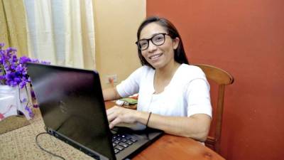 Nadia Serén es una de las primeras mujeres hondureñas en ser admitida en el Programa de Administración Pública de la Escuela de Gobierno Kennedy en Estados Unidos.