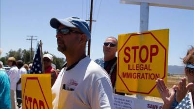 Los principales grupos proinmigrantes de Estados Unidos aplaudieron hoy la decisión del presidente Barack Obama de adoptar medidas ejecutivas en materia de inmigración sin esperar al Congreso, pero exigieron a la Casa Blanca una acción 'inmediata' para ayudar a los indocumentados.