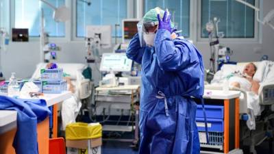 El sistema de salud italiano ha colapsado por los masivos contagios y muertos de coronavirus./AFP.
