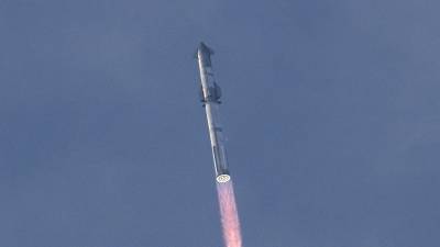 Tras dos fallidos intentos que terminaron en las explosiones de cohetes, SpaceX logró que el Starship despegara con éxito de Texas.