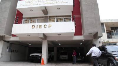 Autoridades de la Diecp piden a diputados que nombren comisión para que valore trabajo. Fotos: Andro Rodríguez