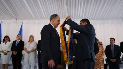 Nasry Juan Asfura Zablah asumió este día su segundo período al frente del Distrito Central.