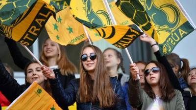 Las australianas llegaron masivamente para apoyar a su selección en su debut contra Francia.