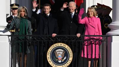 Biden y su esposa, Jill, recibieron al presidente francés, Emmanuel Macron, y a la primera dama Brigitte en la Casa Blanca.