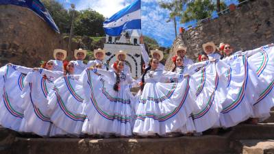 Miles disfrutaron del festival en La Esperanza.