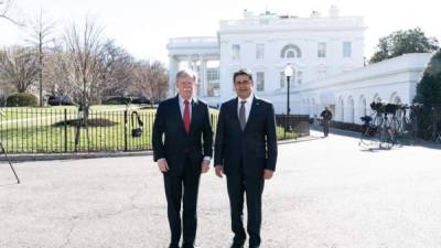 El presidente de Honduras, Juan Orlando Hernández, se reunió este martes en Washington con John Bolton.