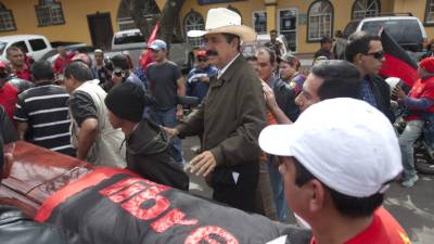 El expresidente de hondureño dijo que aún no se puede proclamar diputado electo porque el Tribunal Supremo Electoral no lo ha oficializado.