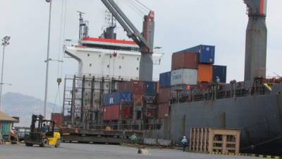 El puerto de San Lorenzo atrae cada vez más barcos de mayor calado, aseguran sus administradores.