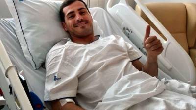 Iker Casillas mandó un mensaje de tranquilidad desde el hospital donde se encuentra. Foto Twitter