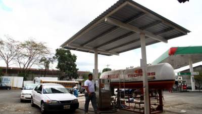 En la ciudad, siete estaciones de servicio ya abastecen a más de 700 taxis de gas LPG.