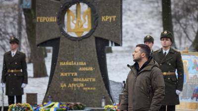 Zelenski pide a los aliados de la OTAN reforzar la fuerza aérea ucraniana con aviones de combate.