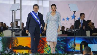 El presidente de Honduras, Juan Orlando Hernández, y la primera dama, Ana García de Hernández.