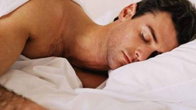 Dormir más no solo ayuda a sentirnos relajados, también provoca que adelgacemos ya que sería la clave para vencer el hambre.