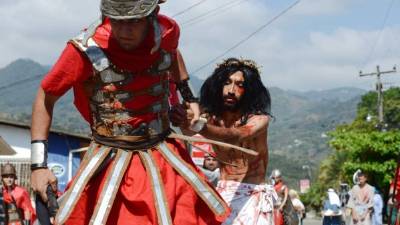 El sufrimiento de Jesús en la cruz fue recordado en varias ciudades de Honduras.