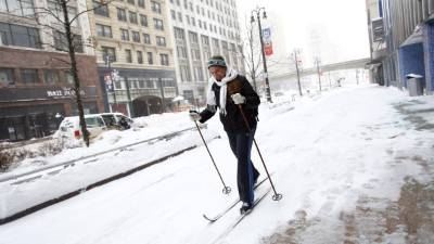 Muchas personas desafiaron la ola de frío en Michigan.