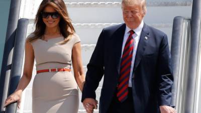 El presidente de Estados Unidos, Donald Trump y su esposa Melania a su llegada a Londres. AFP