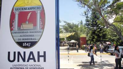 Pese a los retrasos, la actividad en la Unah no se ha visto afectada.