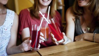 Según el estudio, el 50 por ciento de los estudiantes de secundaria beben alcohol.