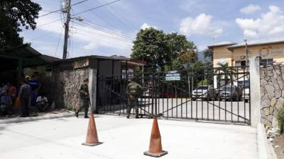 Familiares reclamaron el cadáver de Óscar Reyes.