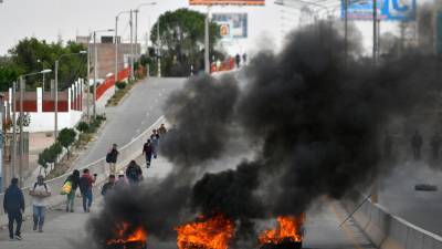 Las protestas contra Boluarte se intensifican tras la muerte de decenas de manifestantes en enfrentamiento contra las fuerzas de seguridad.