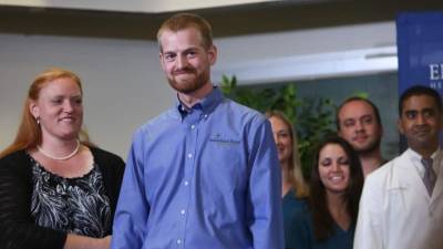 Kent Brantly, durante la rueda de prensa en el Hospital Emory.