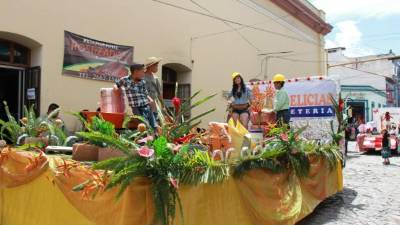 El desfile fue parte de las actividades.