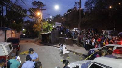 Masacre en la Modesto Rodas Alvarado. Abatidos tres mareros que acaban de matar a dos primos. Foto de archivo.