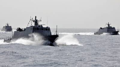 El Ejército chino realizó maniobras con numerosos destructores y botes anfibios que llevaron a cabo misiones de patrulla alrededor de Taiwán.