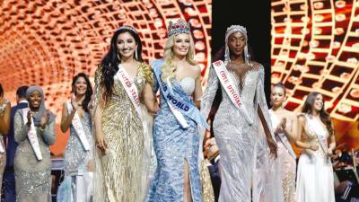 La primera finalista fue Shree Saini, Miss Estados Unidos, y la segunda, Olivia Yace, de Costa de Marfil