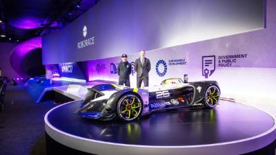 El Robocar es el primer coche de carrera eléctrico sin conductor del mundo.